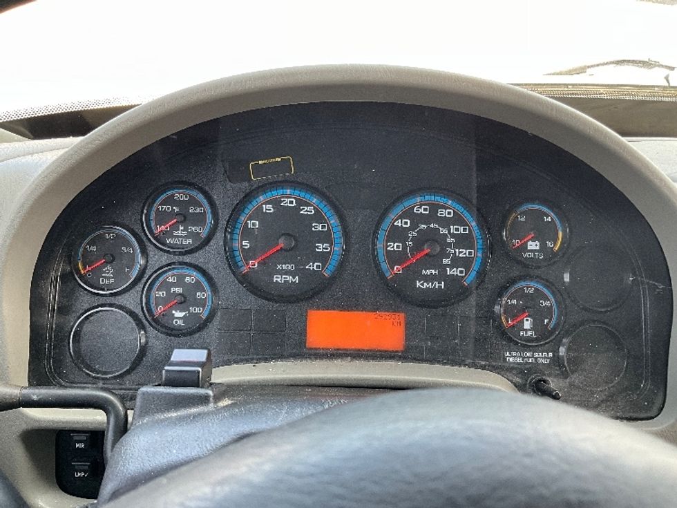 Medium Duty Box Truck-Light and Medium Duty Trucks-International-2019-4300-London-ON-292,930\n\t\tkm-$ 61,000 - Image 17