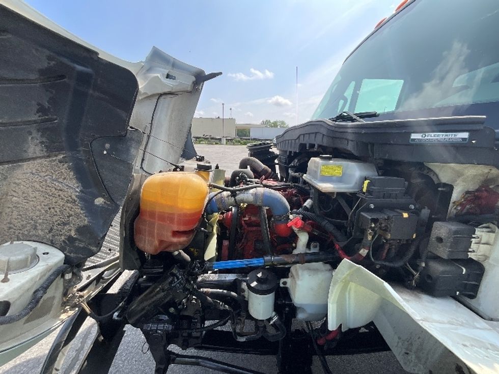 Medium Duty Box Truck-Light and Medium Duty Trucks-International-2019-4300-London-ON-292,930\n\t\tkm-$ 61,000 - Image 23