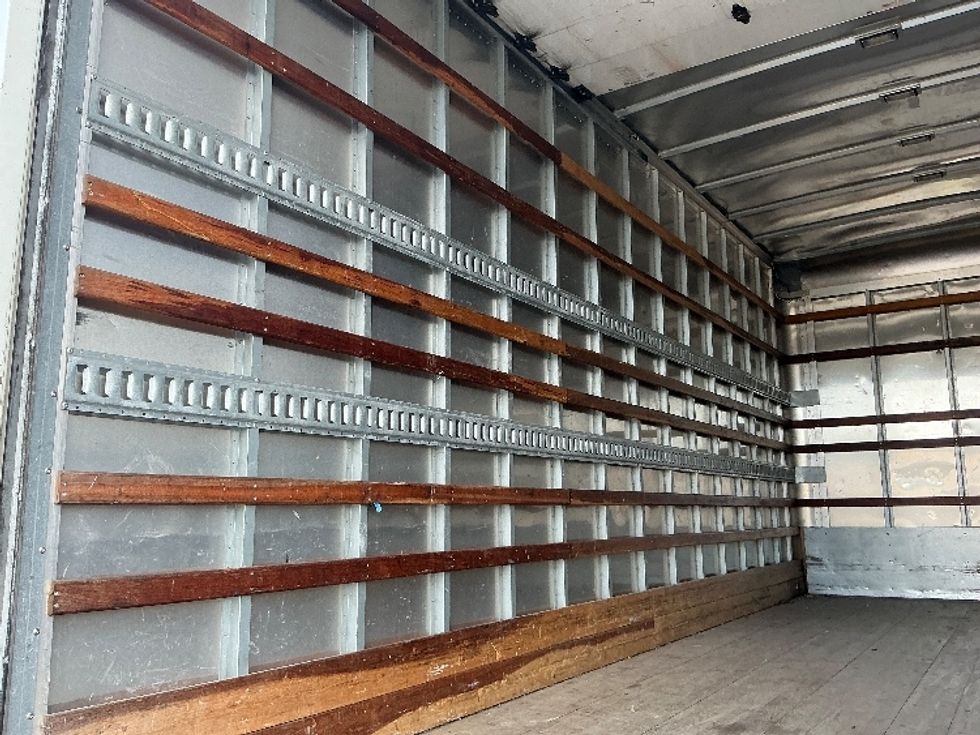 Medium Duty Box Truck-Light and Medium Duty Trucks-International-2019-4300-Medley-FL-78,514\n\t\tmiles-$ 47,750 - Image 11