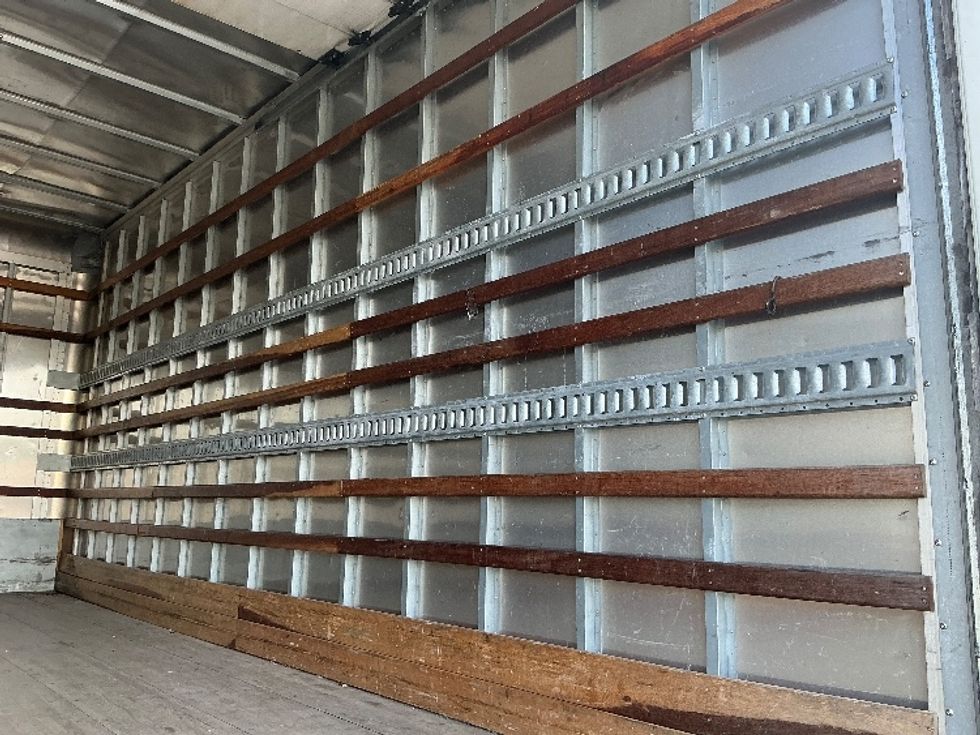 Medium Duty Box Truck-Light and Medium Duty Trucks-International-2019-4300-Medley-FL-78,514\n\t\tmiles-$ 47,750 - Image 12