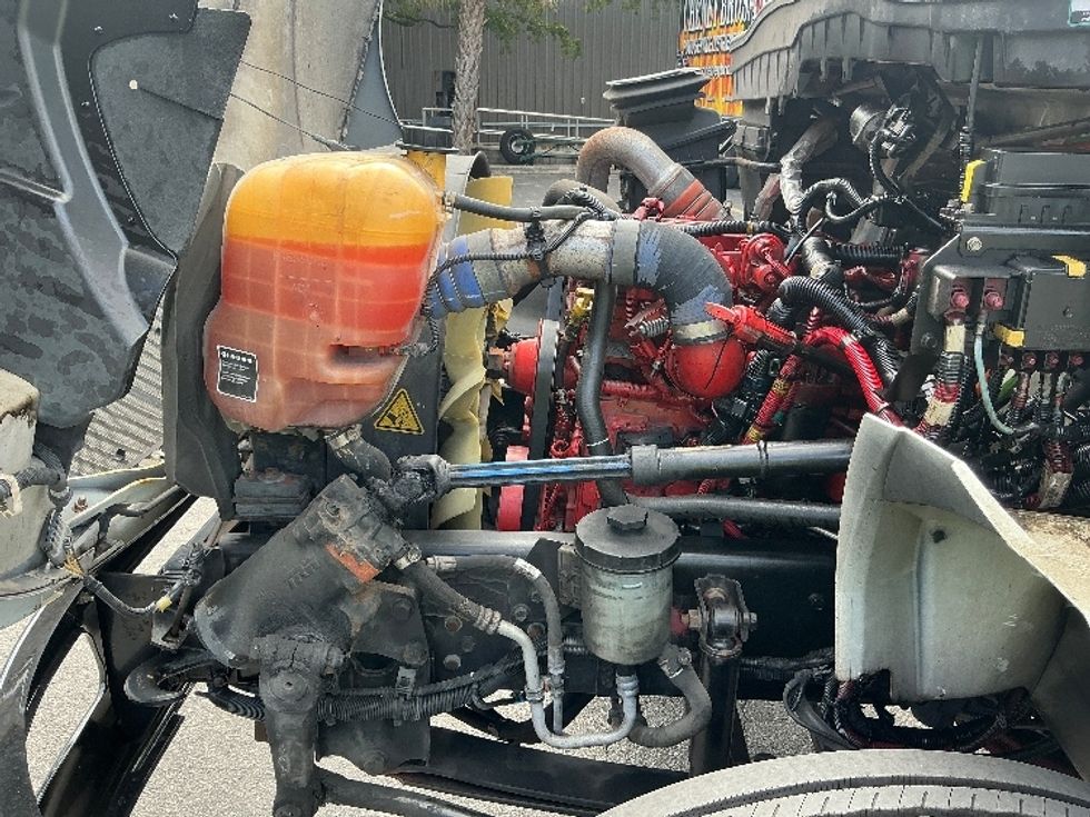 Medium Duty Box Truck-Light and Medium Duty Trucks-International-2019-4300-Medley-FL-78,514\n\t\tmiles-$ 47,750 - Image 24