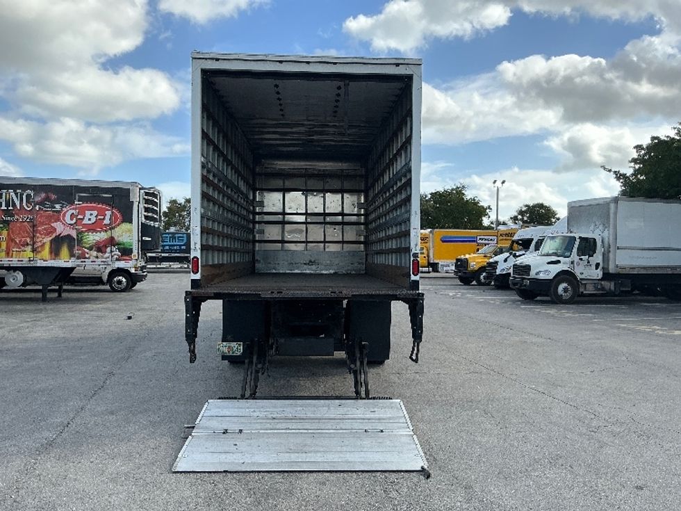 Medium Duty Box Truck-Light and Medium Duty Trucks-International-2019-4300-Medley-FL-78,514\n\t\tmiles-$ 47,750 - Image 9