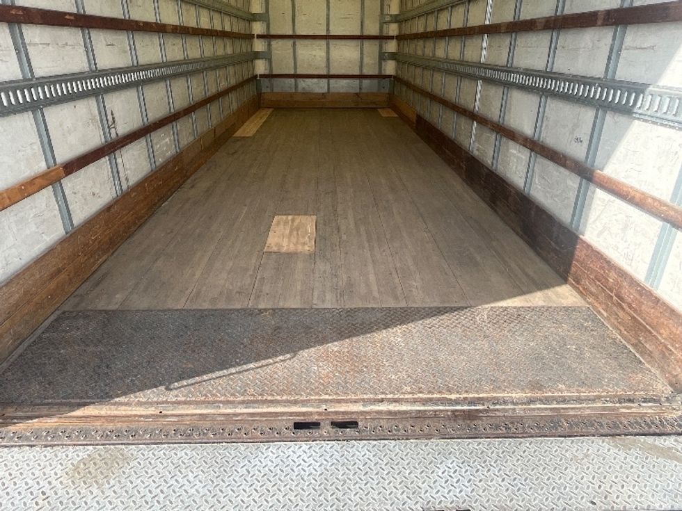 Medium Duty Box Truck-Light and Medium Duty Trucks-International-2019-4300-Melbourne-FL-172,292\n\t\tmiles-$ 44,000 - Image 10