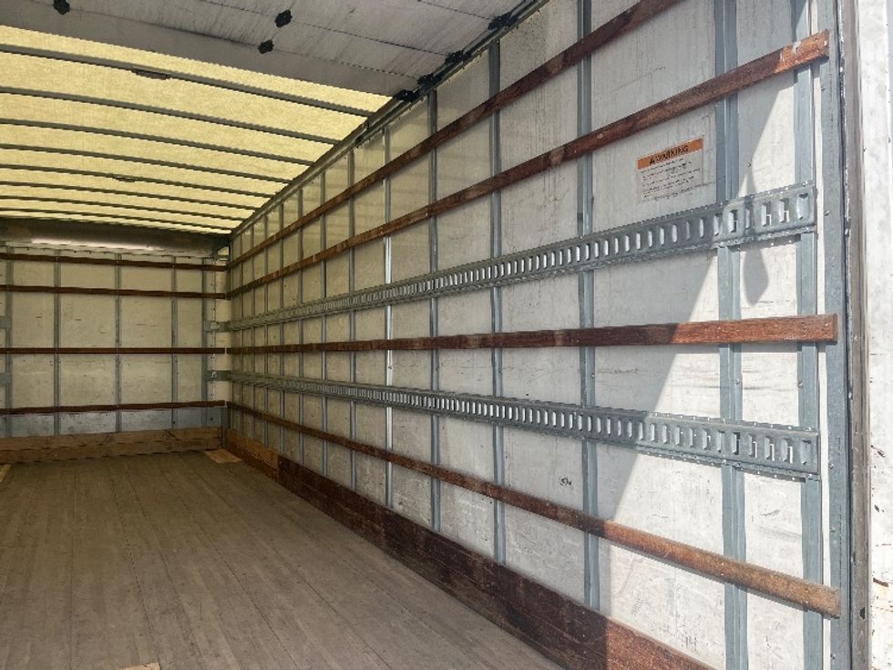 Medium Duty Box Truck-Light and Medium Duty Trucks-International-2019-4300-Melbourne-FL-172,292\n\t\tmiles-$ 44,000 - Image 12