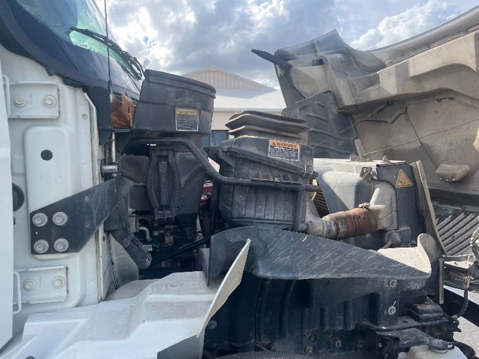 Medium Duty Box Truck-Light and Medium Duty Trucks-International-2019-4300-Melbourne-FL-172,292\n\t\tmiles-$ 44,000 - Image 23