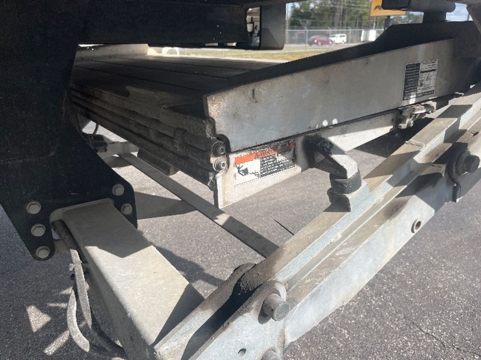 Medium Duty Box Truck-Light and Medium Duty Trucks-International-2019-4300-Melbourne-FL-172,292\n\t\tmiles-$ 44,000 - Image 26