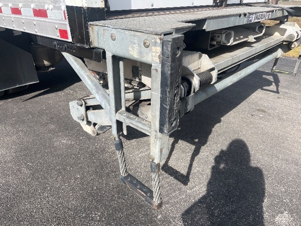 Medium Duty Box Truck-Light and Medium Duty Trucks-International-2019-4300-Melbourne-FL-172,292\n\t\tmiles-$ 44,000 - Image 27