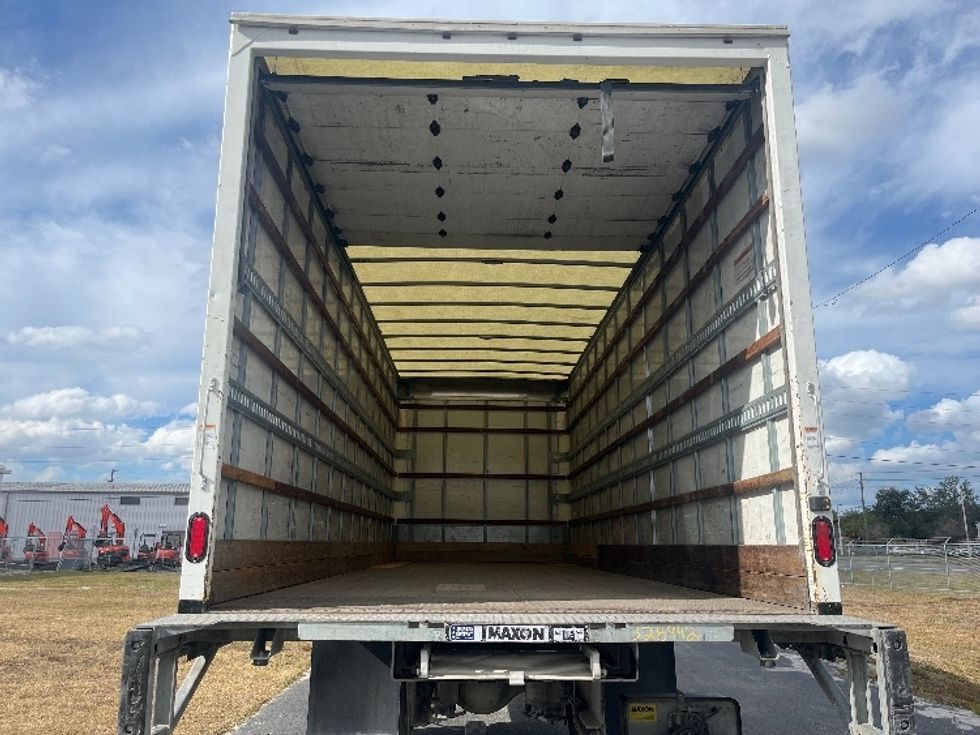 Medium Duty Box Truck-Light and Medium Duty Trucks-International-2019-4300-Melbourne-FL-172,292\n\t\tmiles-$ 44,000 - Image 8
