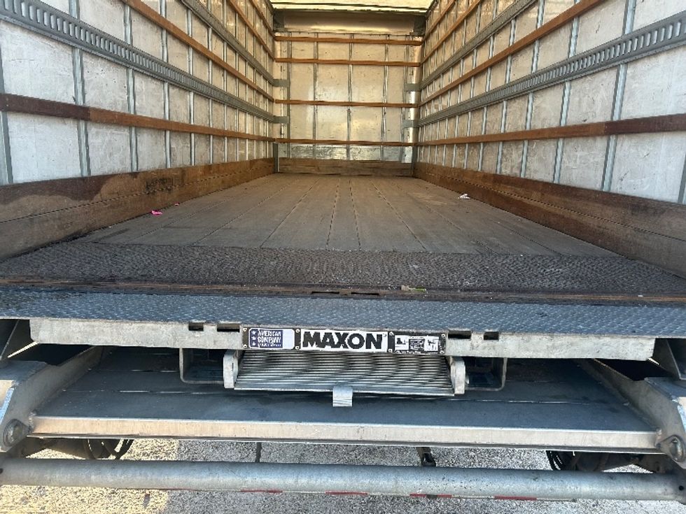 Medium Duty Box Truck-Light and Medium Duty Trucks-International-2019-4300-Melbourne-FL-339,990\n\t\tmiles-$ 9,500 - Image 10