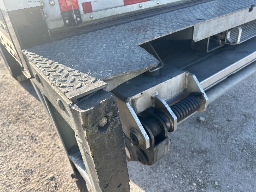 Medium Duty Box Truck-Light and Medium Duty Trucks-International-2019-4300-Melbourne-FL-339,990\n\t\tmiles-$ 9,500 - Image 26