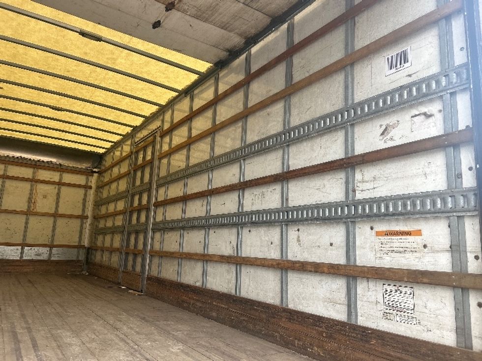 Medium Duty Box Truck-Light and Medium Duty Trucks-International-2019-4300-Memphis-TN-438,938\n\t\tmiles-$ 18,750 - Image 12