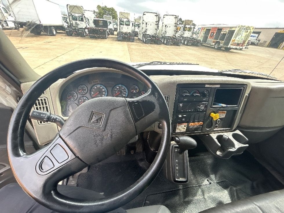 Medium Duty Box Truck-Light and Medium Duty Trucks-International-2019-4300-Memphis-TN-438,938\n\t\tmiles-$ 18,750 - Image 18