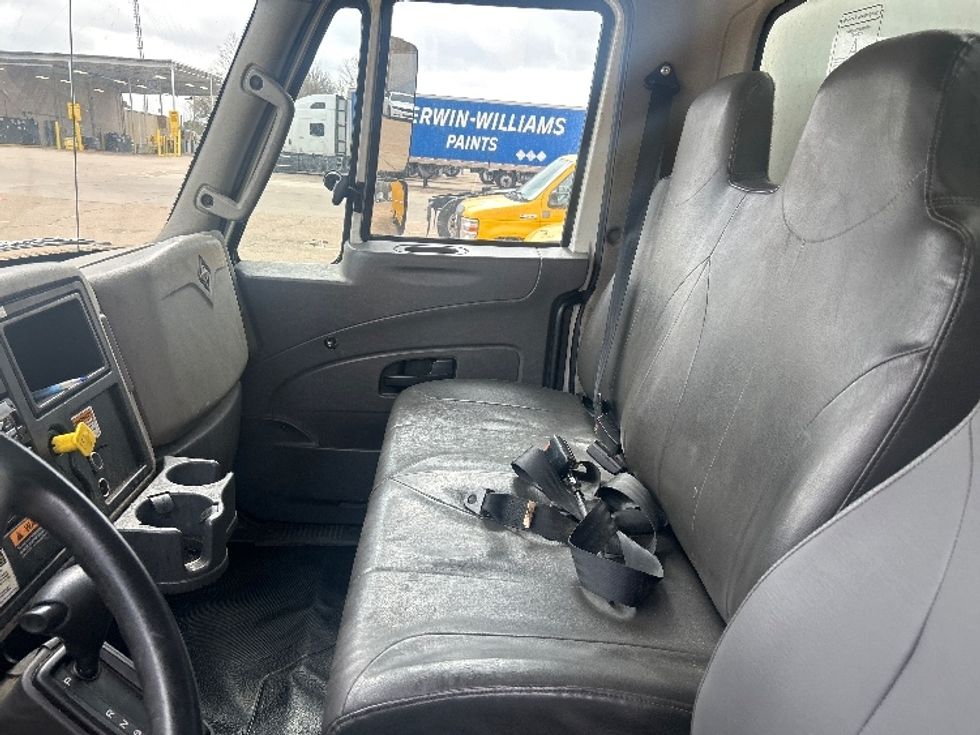 Medium Duty Box Truck-Light and Medium Duty Trucks-International-2019-4300-Memphis-TN-438,938\n\t\tmiles-$ 18,750 - Image 19