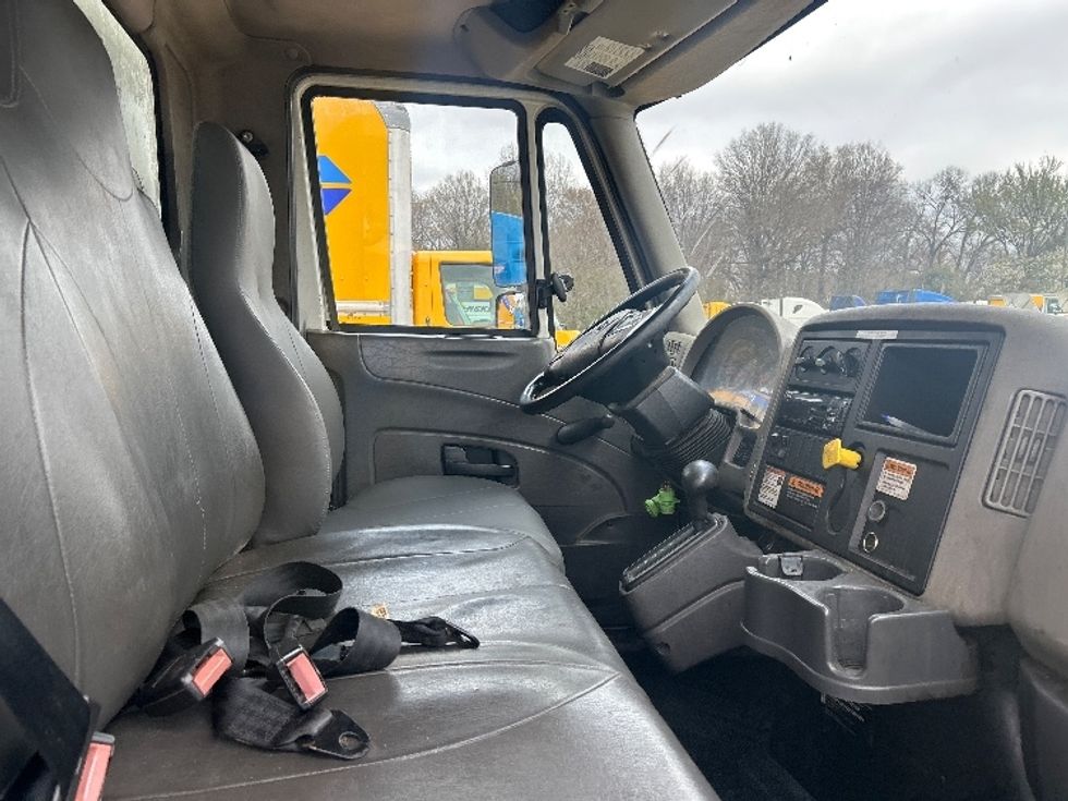 Medium Duty Box Truck-Light and Medium Duty Trucks-International-2019-4300-Memphis-TN-438,938\n\t\tmiles-$ 18,750 - Image 22