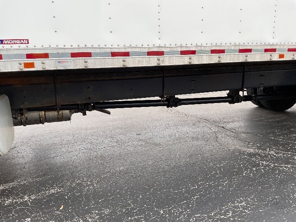 Medium Duty Box Truck-Light and Medium Duty Trucks-International-2019-4300-Middlefield-OH-144,503\n\t\tmiles-$ 46,750 - Image 5