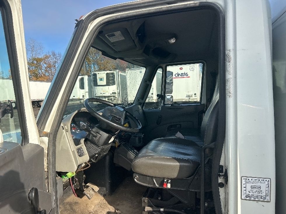 Medium Duty Box Truck-Light and Medium Duty Trucks-International-2019-4300-Minoa-NY-310,846\n\t\tmiles-$ 20,000 - Image 16
