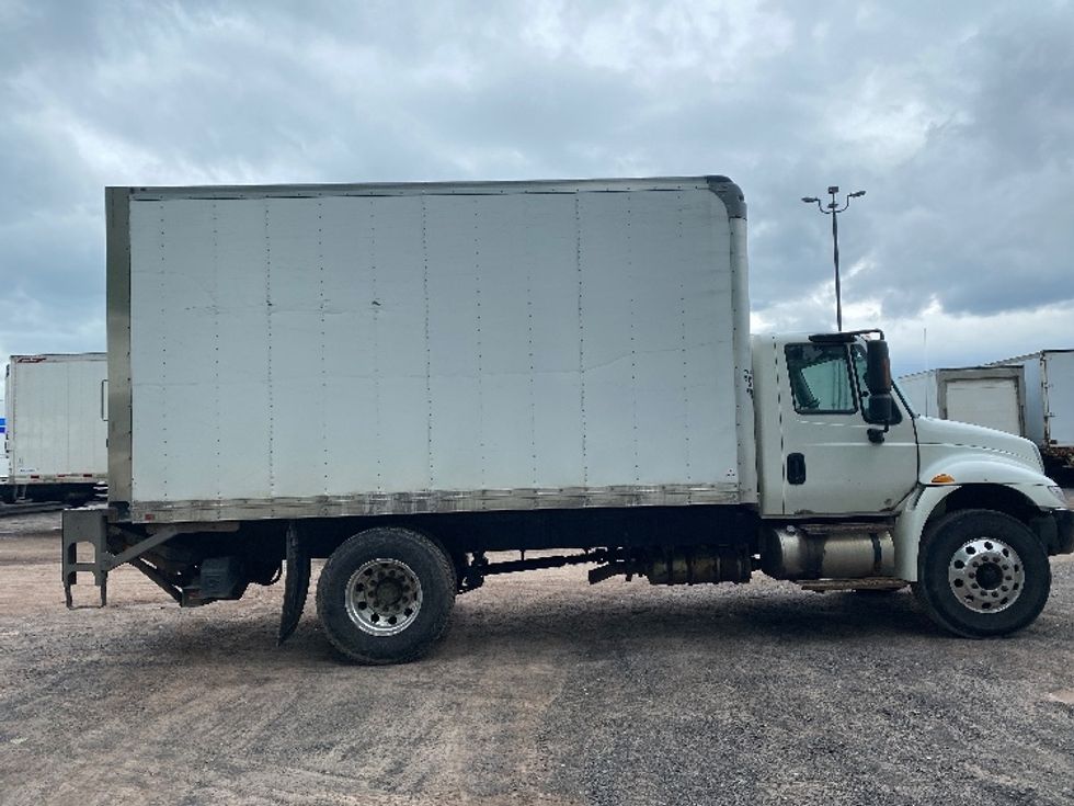 Medium Duty Box Truck-Light and Medium Duty Trucks-International-2019-4300-Minoa-NY-317,435\n\t\tmiles-$ 20,750 - Image 15
