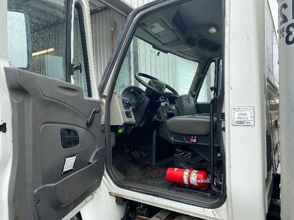 Medium Duty Box Truck-Light and Medium Duty Trucks-International-2019-4300-Minoa-NY-317,435\n\t\tmiles-$ 20,750 - Image 16