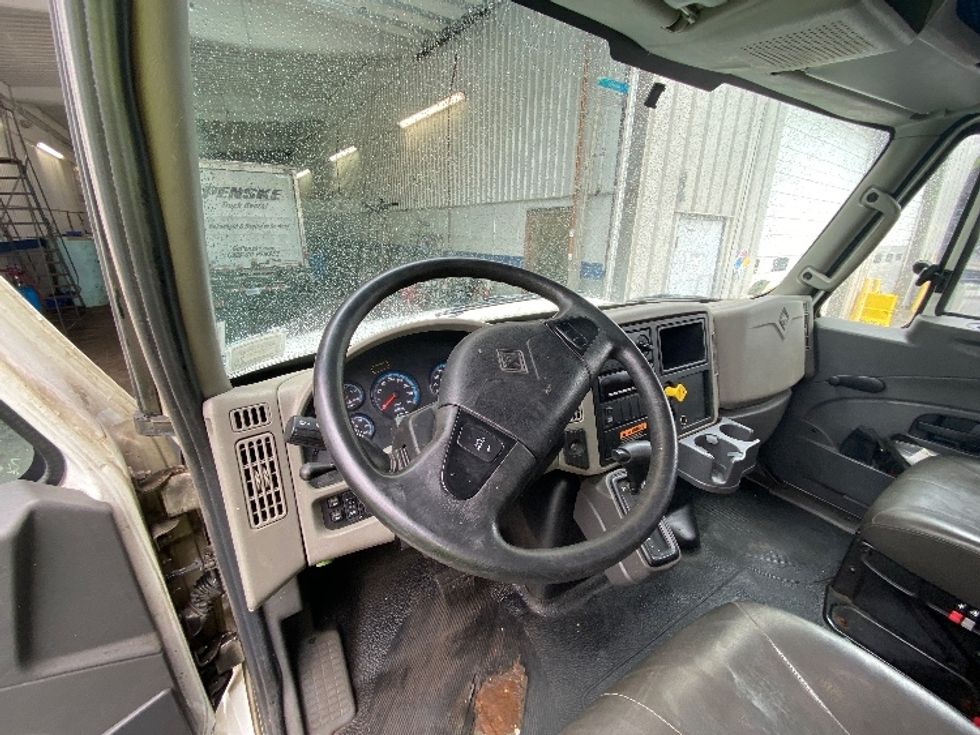 Medium Duty Box Truck-Light and Medium Duty Trucks-International-2019-4300-Minoa-NY-317,435\n\t\tmiles-$ 20,750 - Image 17