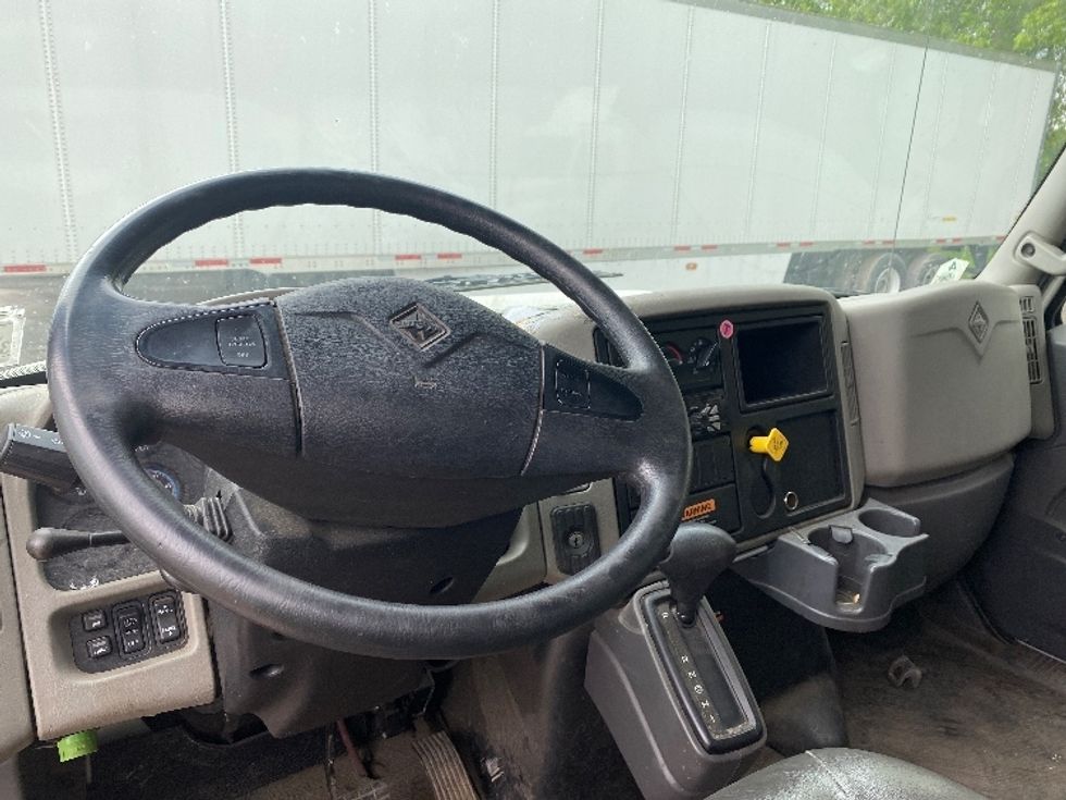 Medium Duty Box Truck-Light and Medium Duty Trucks-International-2019-4300-Minoa-NY-317,435\n\t\tmiles-$ 20,750 - Image 18