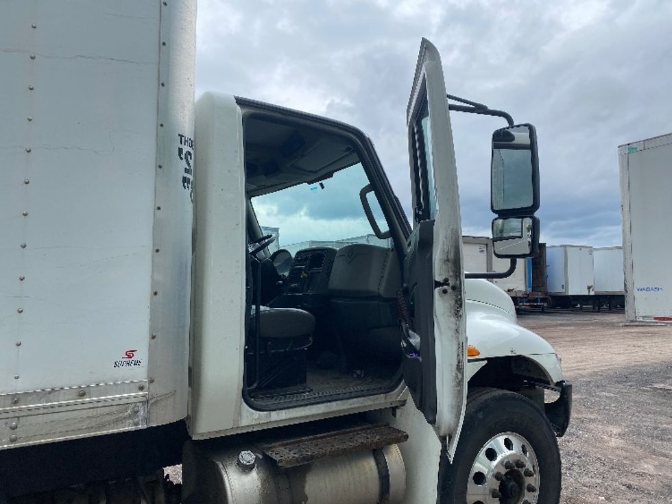 Medium Duty Box Truck-Light and Medium Duty Trucks-International-2019-4300-Minoa-NY-317,435\n\t\tmiles-$ 20,750 - Image 20