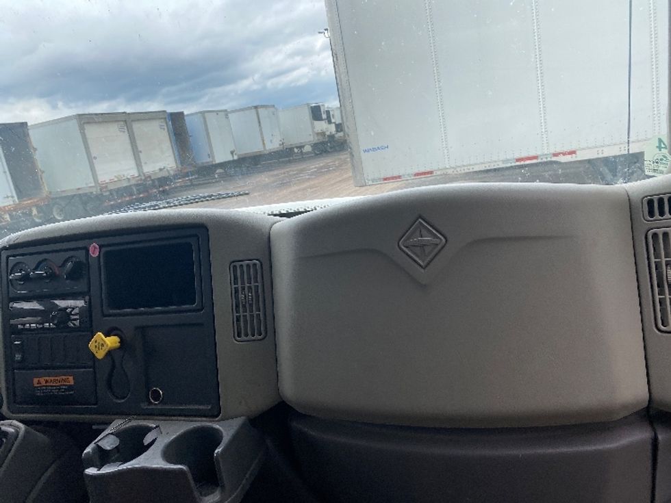 Medium Duty Box Truck-Light and Medium Duty Trucks-International-2019-4300-Minoa-NY-317,435\n\t\tmiles-$ 20,750 - Image 21