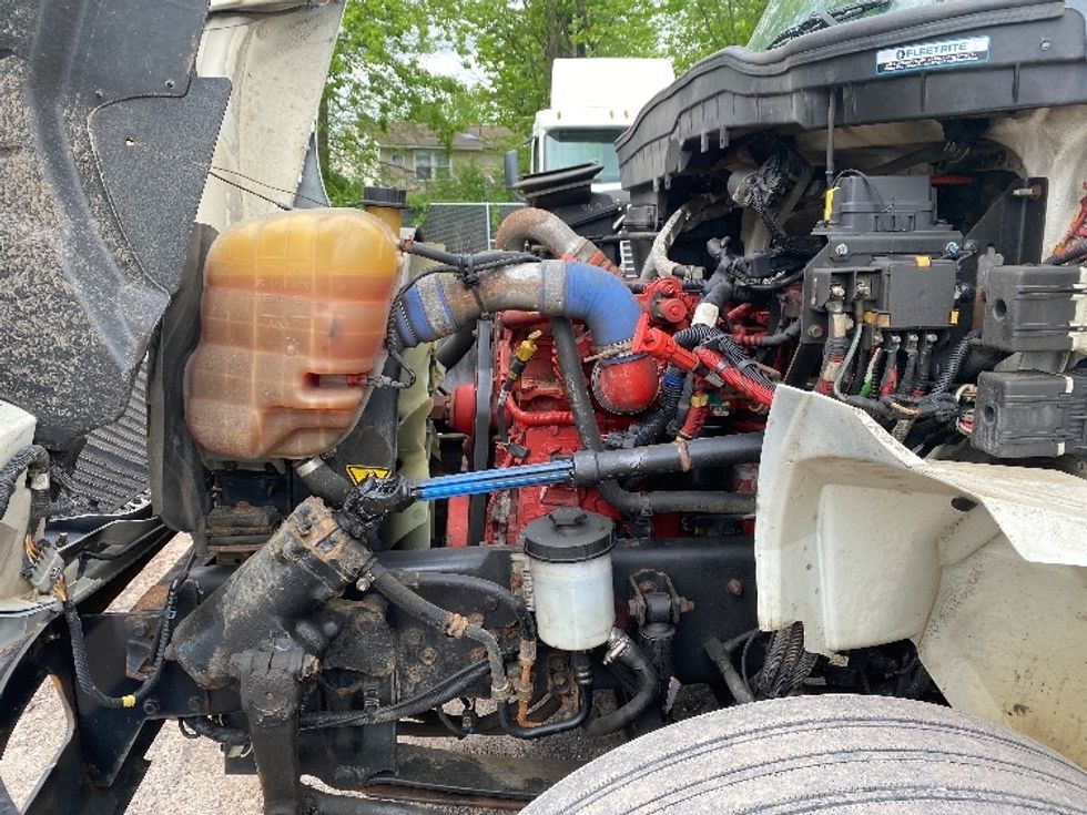 Medium Duty Box Truck-Light and Medium Duty Trucks-International-2019-4300-Minoa-NY-317,435\n\t\tmiles-$ 20,750 - Image 24