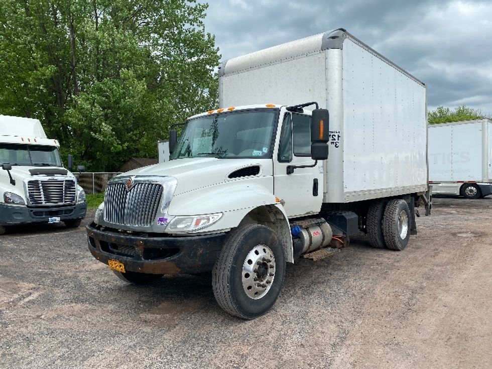 Medium Duty Box Truck-Light and Medium Duty Trucks-International-2019-4300-Minoa-NY-317,435\n\t\tmiles-$ 20,750 - Image 3