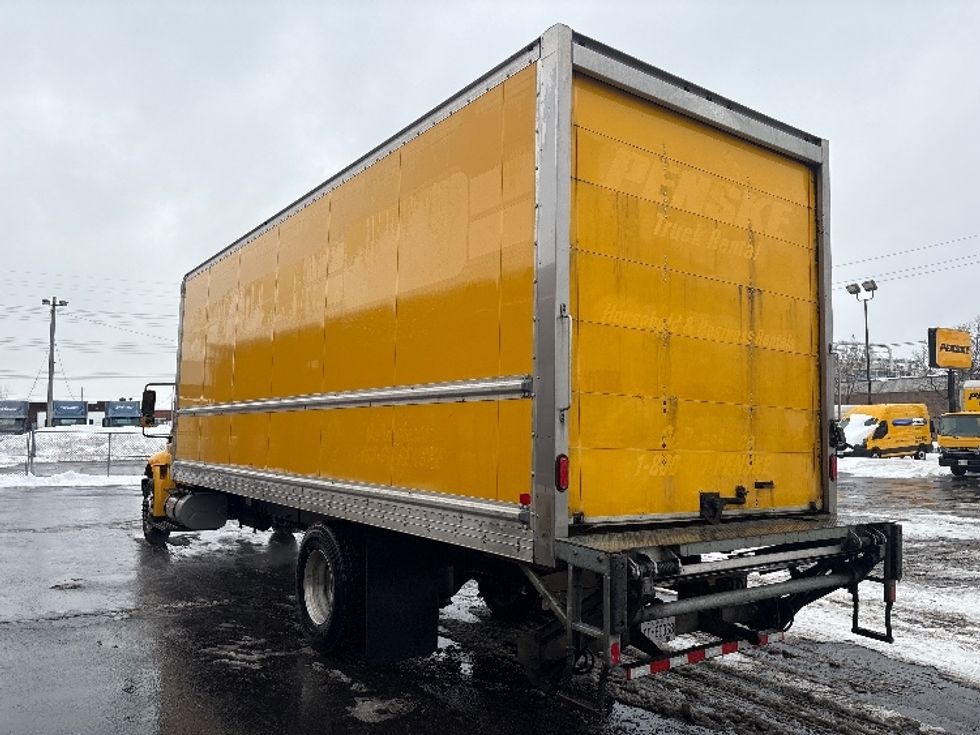 Medium Duty Box Truck-Light and Medium Duty Trucks-International-2019-4300-Mississauga-ON-232,344\n\t\tkm-$ 61,500 - Image 5
