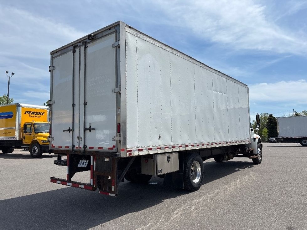 Medium Duty Box Truck-Light and Medium Duty Trucks-International-2019-4300-Mississauga-ON-557,595\n\t\tkm-$ 23,500 - Image 13