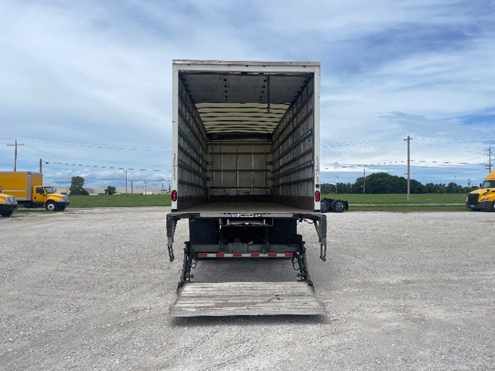 Medium Duty Box Truck-Light and Medium Duty Trucks-International-2019-4300-Moberly-MO-168,310\n\t\tmiles-$ 44,750 - Image 10