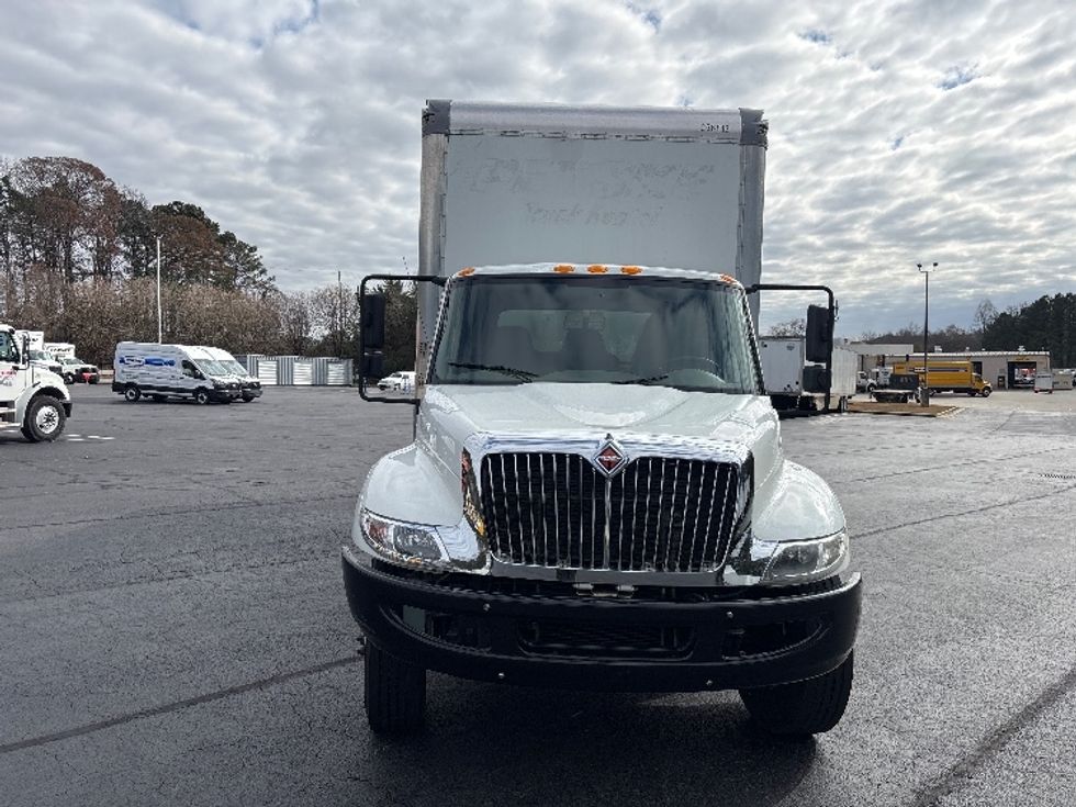 Medium Duty Box Truck-Light and Medium Duty Trucks-International-2019-4300-Moberly-MO-168,310\n\t\tmiles-$ 44,750 - Image 2