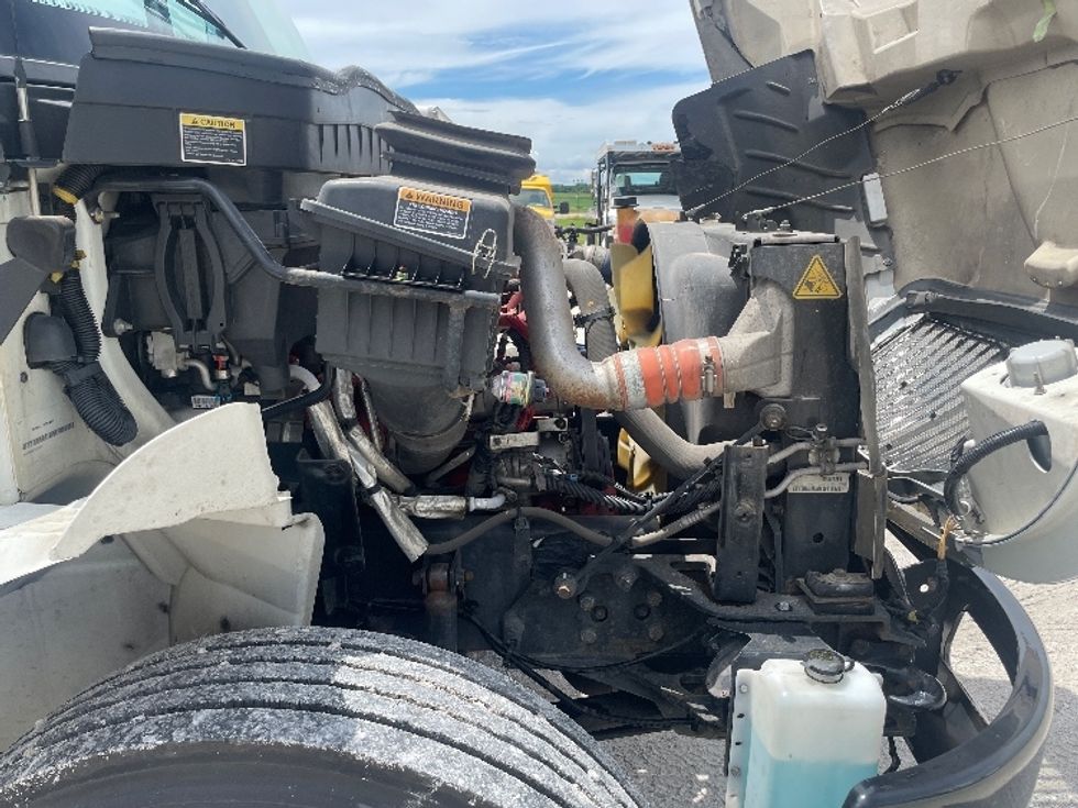 Medium Duty Box Truck-Light and Medium Duty Trucks-International-2019-4300-Moberly-MO-168,310\n\t\tmiles-$ 44,750 - Image 25