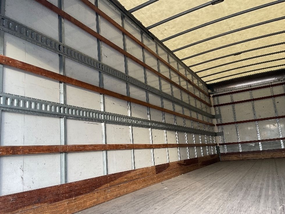 Medium Duty Box Truck-Light and Medium Duty Trucks-International-2019-4300-Montebello-CA-189,010\n\t\tmiles-$ 46,250 - Image 11