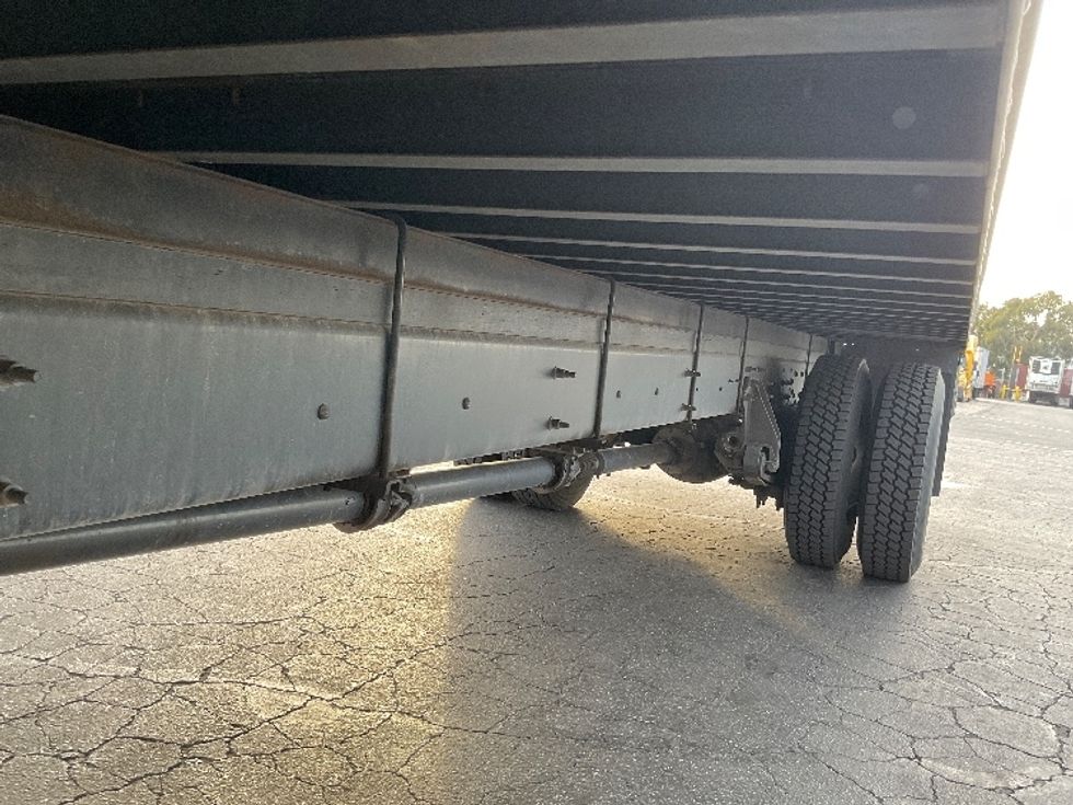 Medium Duty Box Truck-Light and Medium Duty Trucks-International-2019-4300-Montebello-CA-189,010\n\t\tmiles-$ 46,250 - Image 5