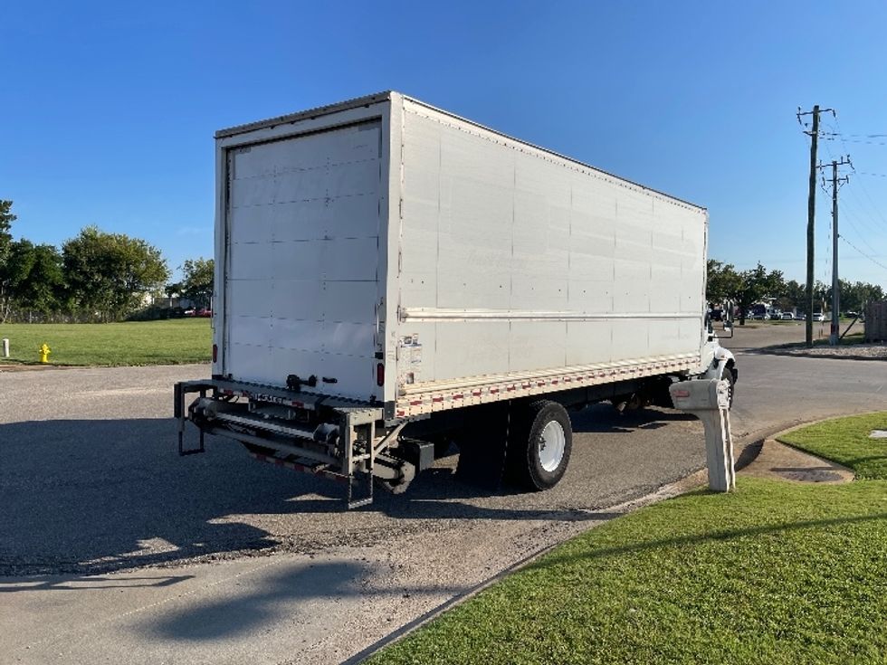 Medium Duty Box Truck-Light and Medium Duty Trucks-International-2019-4300-Montgomery-AL-359,486\n\t\tmiles-$ 21,250 - Image 13