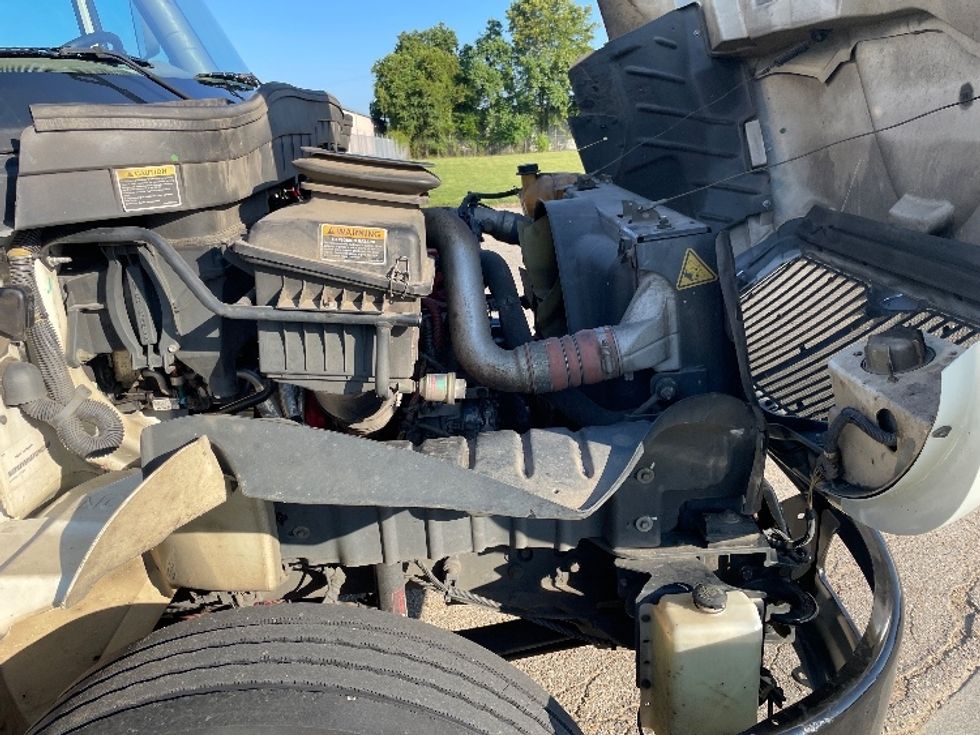 Medium Duty Box Truck-Light and Medium Duty Trucks-International-2019-4300-Montgomery-AL-359,486\n\t\tmiles-$ 21,250 - Image 23