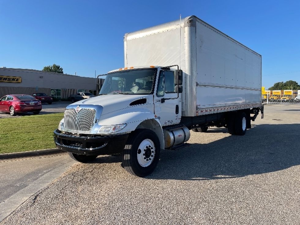 Medium Duty Box Truck-Light and Medium Duty Trucks-International-2019-4300-Montgomery-AL-359,486\n\t\tmiles-$ 21,250 - Image 3