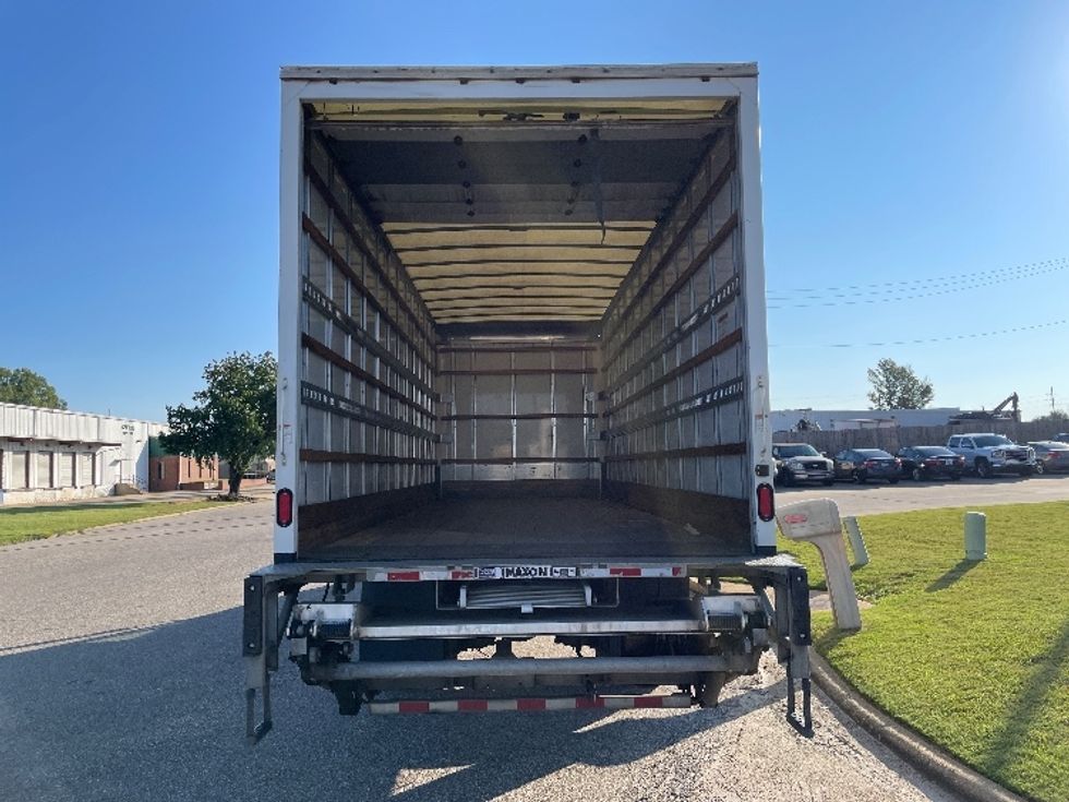 Medium Duty Box Truck-Light and Medium Duty Trucks-International-2019-4300-Montgomery-AL-359,486\n\t\tmiles-$ 21,250 - Image 8