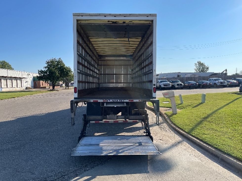 Medium Duty Box Truck-Light and Medium Duty Trucks-International-2019-4300-Montgomery-AL-359,486\n\t\tmiles-$ 21,250 - Image 9