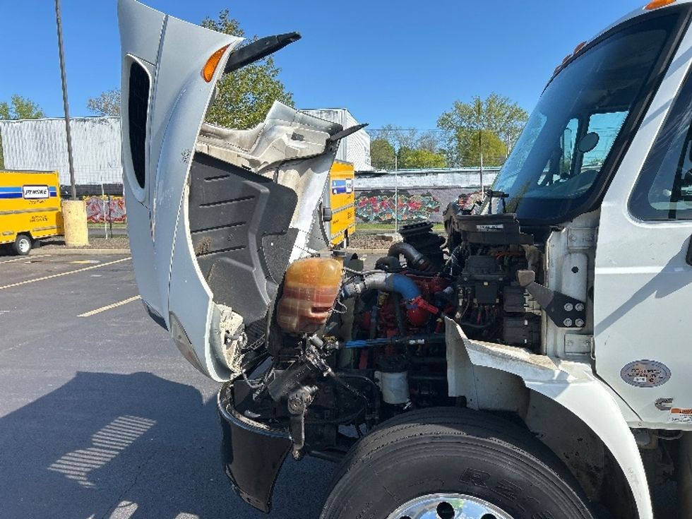Medium Duty Box Truck-Light and Medium Duty Trucks-International-2019-4300-Montgomery-NY-214,544\n\t\tmiles-$ 40,250 - Image 24