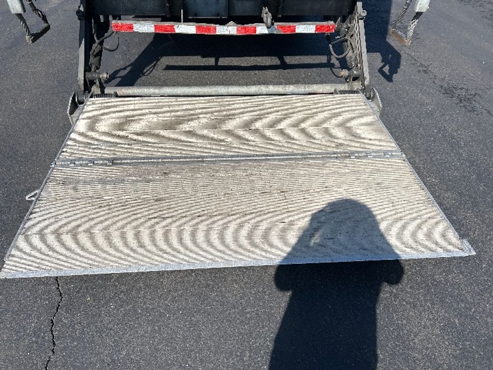 Medium Duty Box Truck-Light and Medium Duty Trucks-International-2019-4300-Montgomery-NY-214,544\n\t\tmiles-$ 40,250 - Image 25