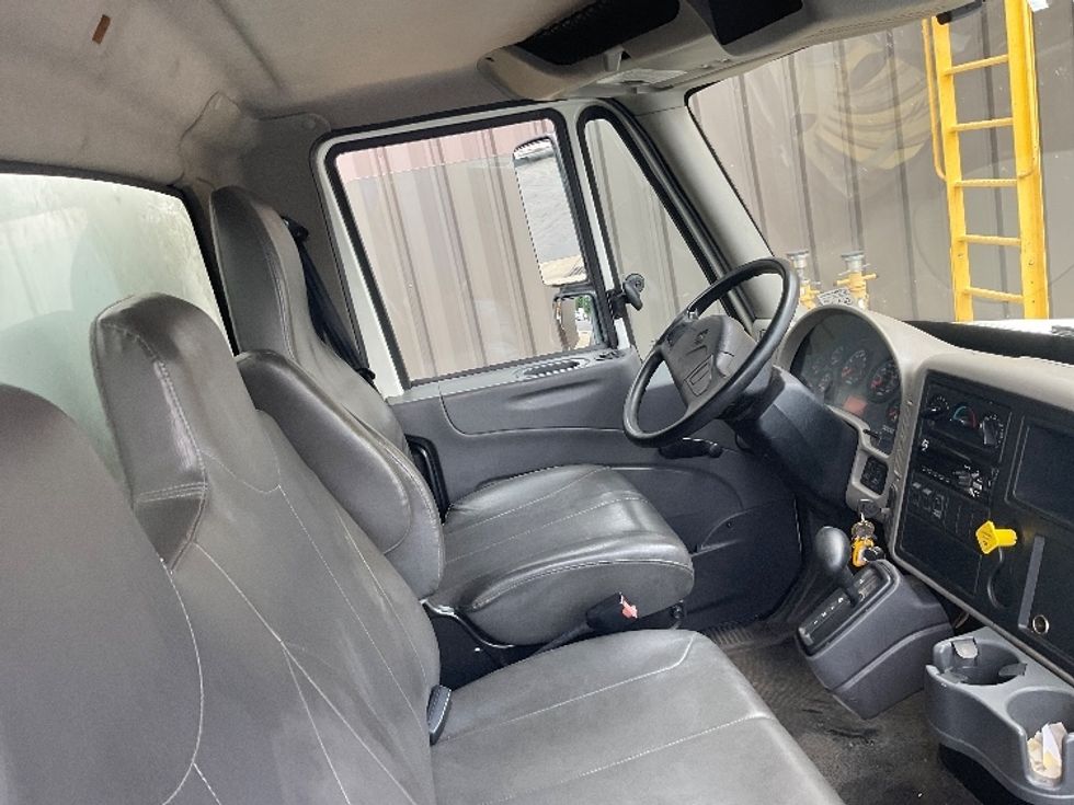 Medium Duty Box Truck-Light and Medium Duty Trucks-International-2019-4300-Mount Pleasant-PA-159,030\n\t\tmiles-$ 48,500 - Image 20