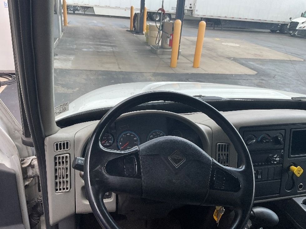 Medium Duty Box Truck-Light and Medium Duty Trucks-International-2019-4300-Mount Pleasant-PA-159,030\n\t\tmiles-$ 48,500 - Image 16