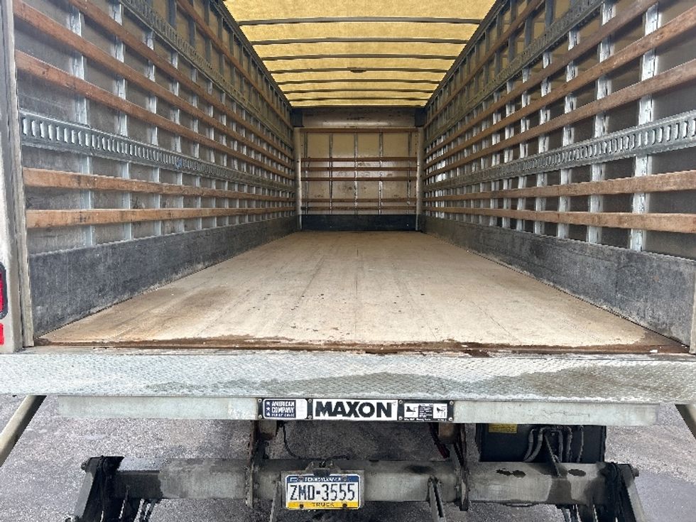 Medium Duty Box Truck-Light and Medium Duty Trucks-International-2019-4300-Mount Pleasant-PA-180,935\n\t\tmiles-$ 39,250 - Image 10