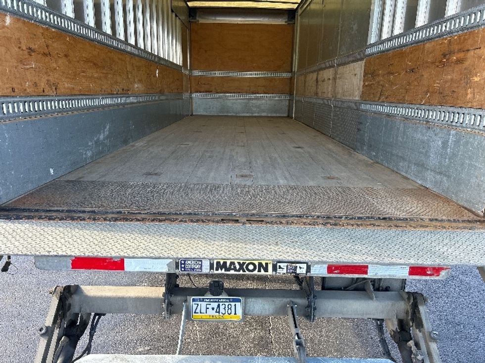 Medium Duty Box Truck-Light and Medium Duty Trucks-International-2019-4300-Mount Pleasant-PA-215,232\n\t\tmiles-$ 38,000 - Image 10