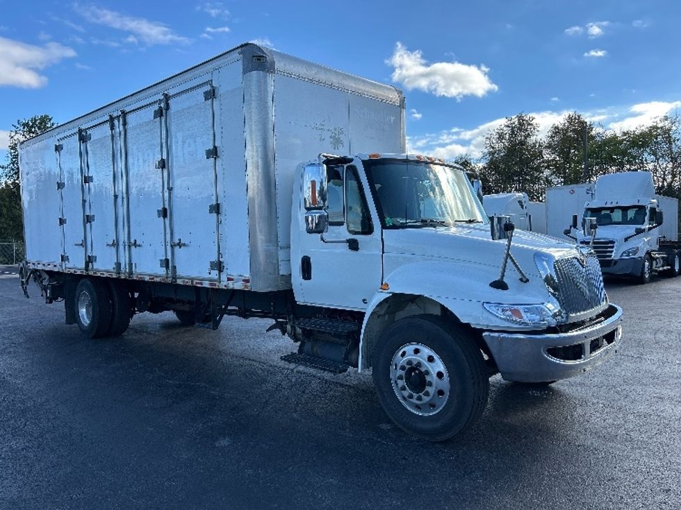 Medium Duty Box Truck-Light and Medium Duty Trucks-International-2019-4300-Mount Pleasant-PA-215,232\n\t\tmiles-$ 38,000 - Image 1