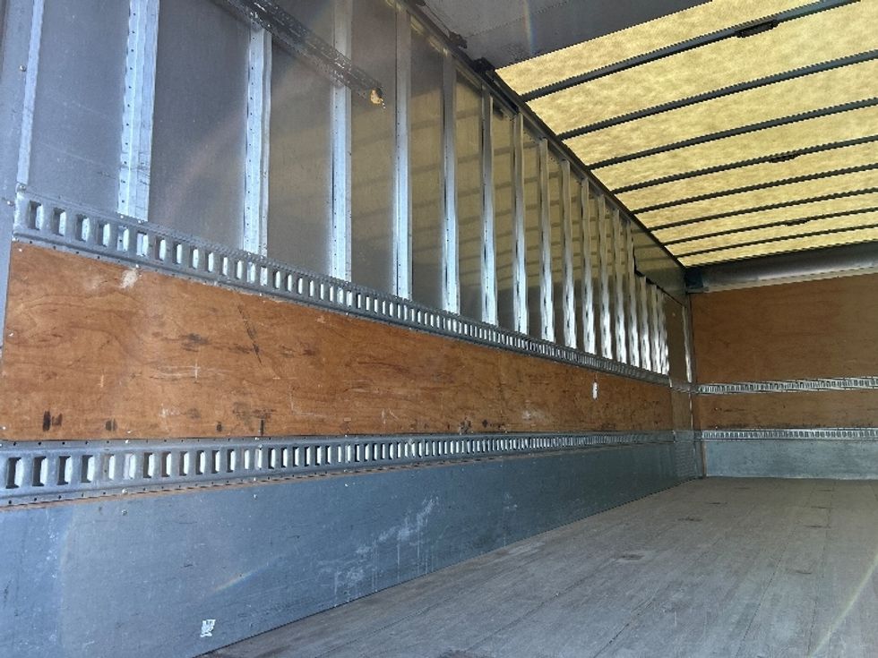Medium Duty Box Truck-Light and Medium Duty Trucks-International-2019-4300-Mount Pleasant-PA-215,232\n\t\tmiles-$ 38,000 - Image 11