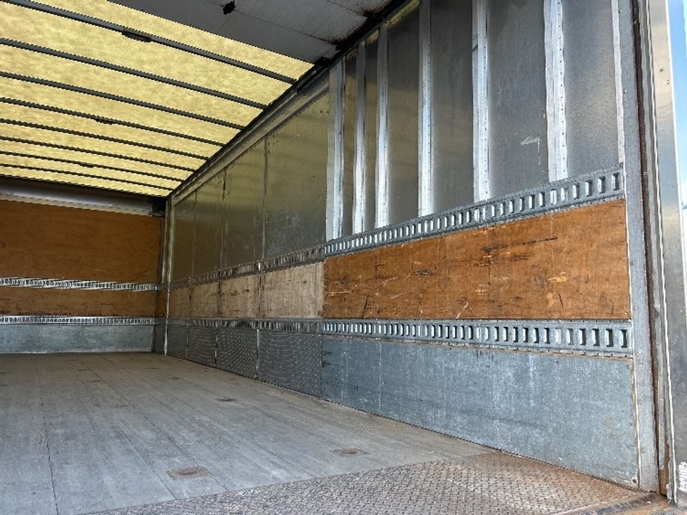 Medium Duty Box Truck-Light and Medium Duty Trucks-International-2019-4300-Mount Pleasant-PA-215,232\n\t\tmiles-$ 38,000 - Image 12