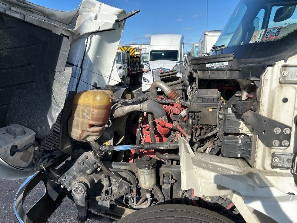 Medium Duty Box Truck-Light and Medium Duty Trucks-International-2019-4300-Mount Pleasant-PA-215,232\n\t\tmiles-$ 38,000 - Image 24